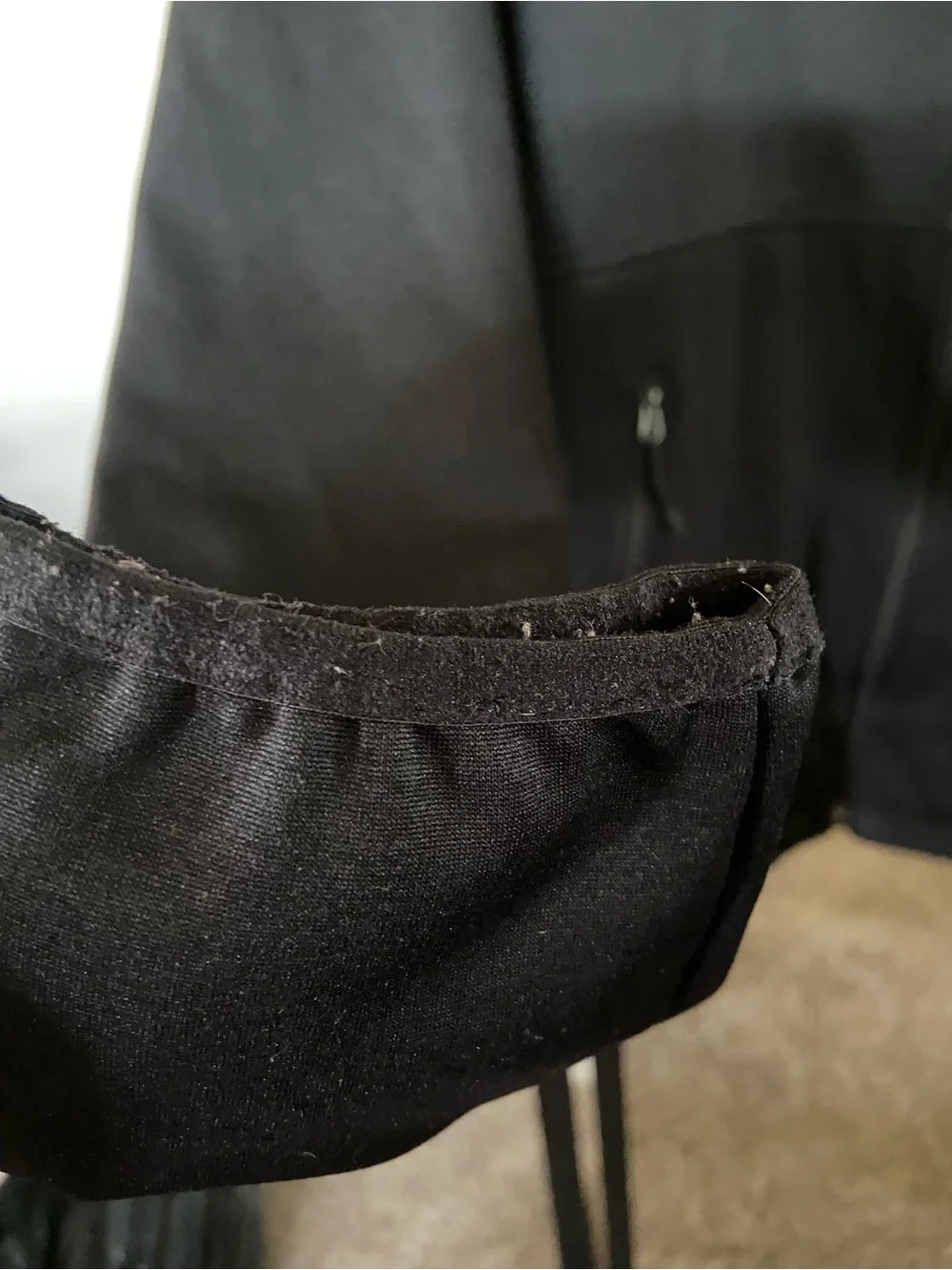 The North Face Men’s Black Lightweight Full-Zip Jacket